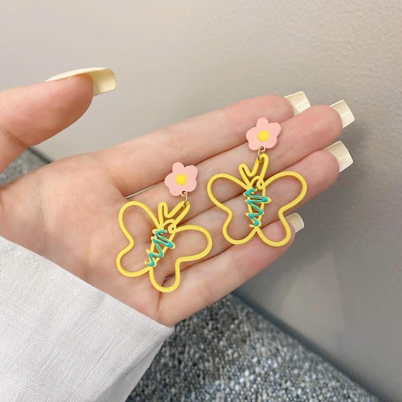 clips-butterfly-decor-drop-earrings