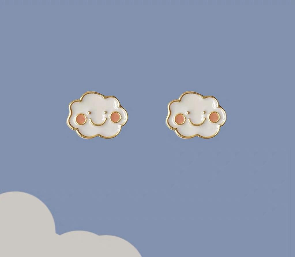 studs-cute-smiley-pattern-cloud-decor-earrings