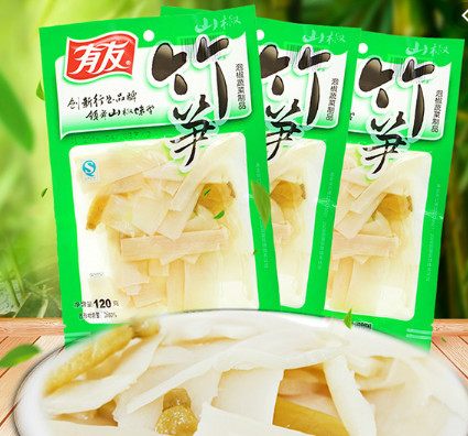 youyou-pickled-pepper-flavored-bamboo-shoots-green